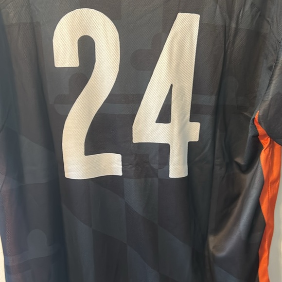 Baltimore Orioles Soccer Jersey. Size M - Picture 7 of 8
